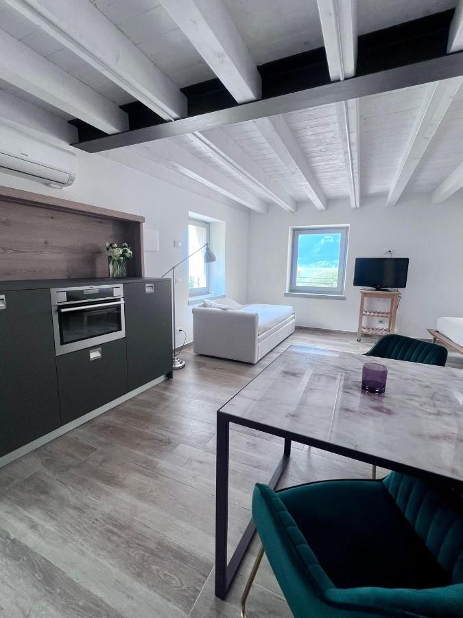 Absentia 1763 Garda Boutique Home - Lake Front Brenzone sul Garda Exteriér fotografie