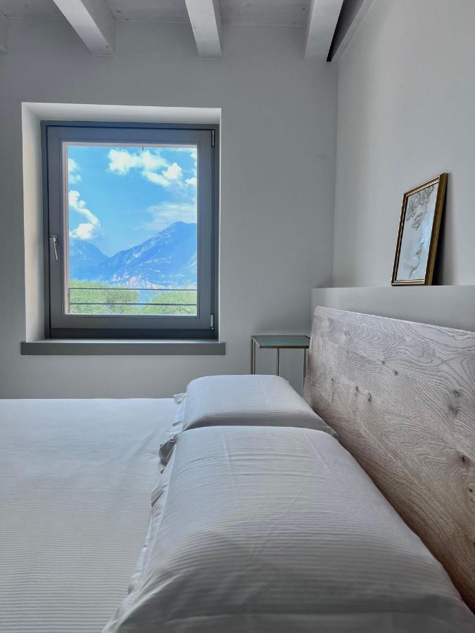 Absentia 1763 Garda Boutique Home - Lake Front Brenzone sul Garda Exteriér fotografie