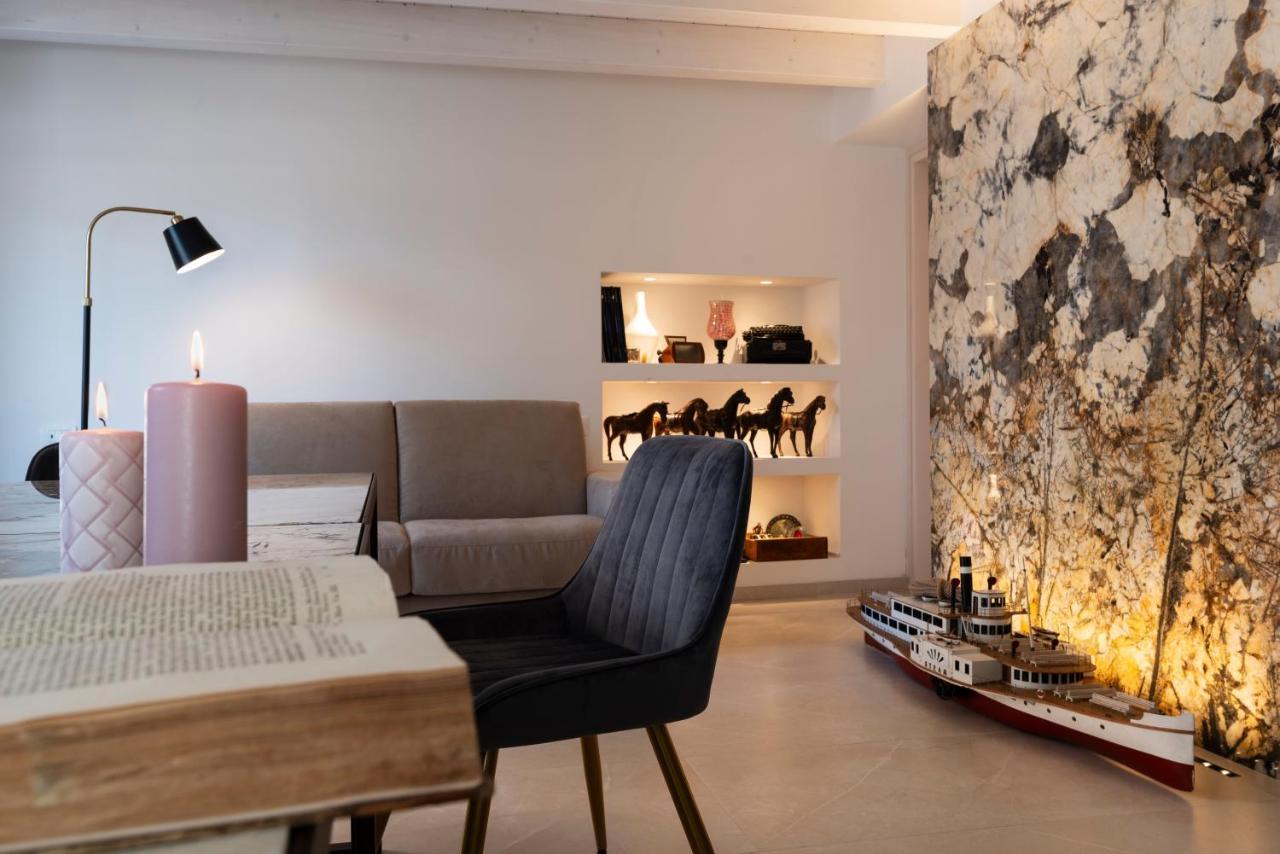 Absentia 1763 Garda Boutique Home - Lake Front Brenzone sul Garda Exteriér fotografie