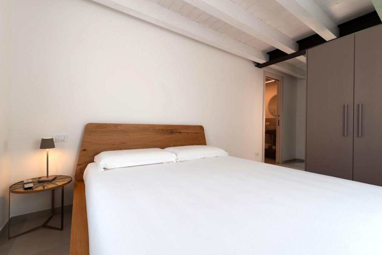 Absentia 1763 Garda Boutique Home - Lake Front Brenzone sul Garda Exteriér fotografie