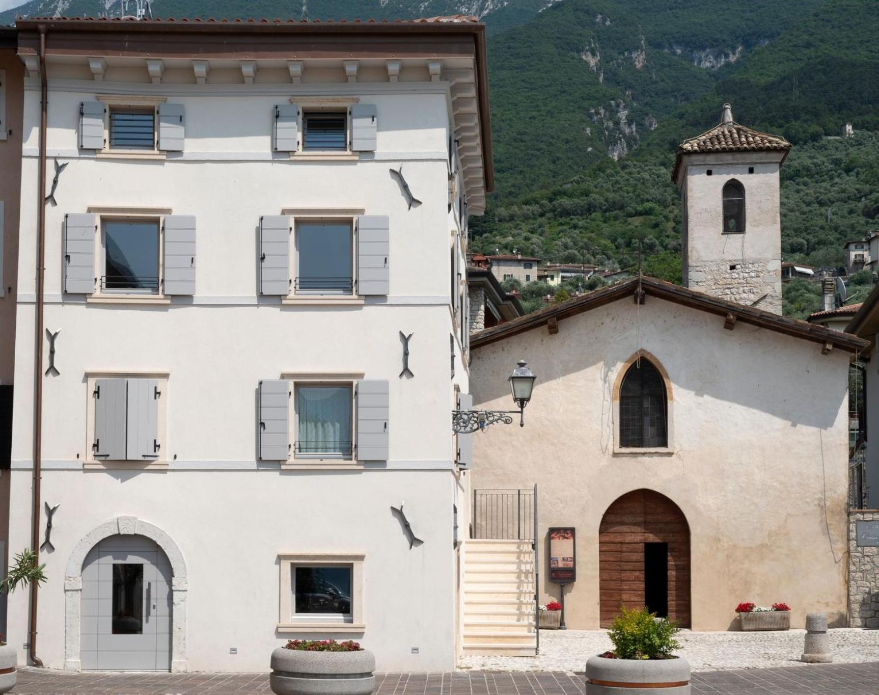 Absentia 1763 Garda Boutique Home - Lake Front Brenzone sul Garda Exteriér fotografie