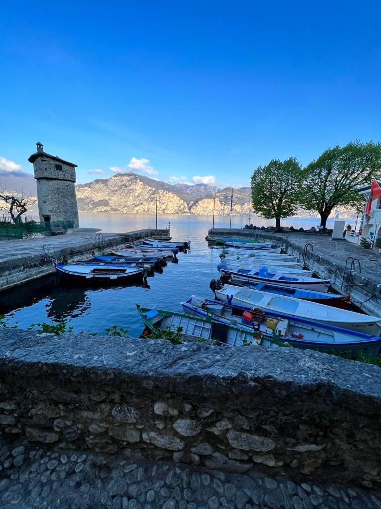 Absentia 1763 Garda Boutique Home - Lake Front Brenzone sul Garda Exteriér fotografie